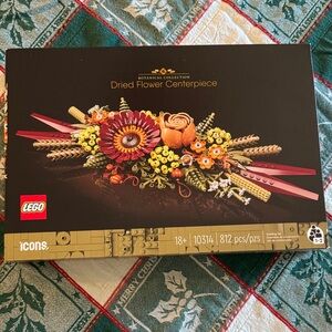 LEGO Icons Dried Flower Centerpiece Set